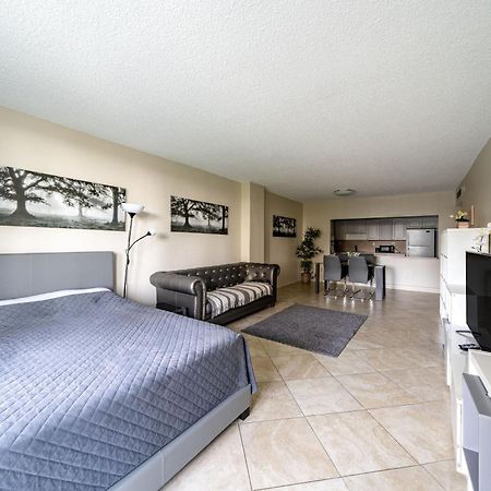Miami Beach Collins Ave Apartments Free Parking 서니아일스비치 외부 사진