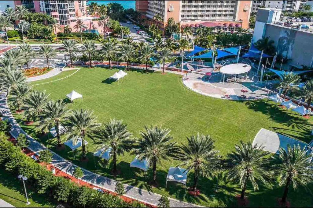 Miami Beach Collins Ave Apartments Free Parking 서니아일스비치 외부 사진