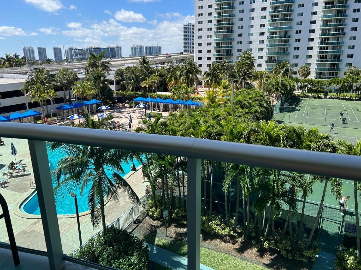 Miami Beach Collins Ave Apartments Free Parking 서니아일스비치 외부 사진