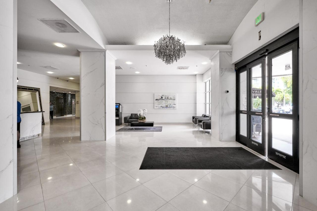 Miami Beach Collins Ave Apartments Free Parking 서니아일스비치 외부 사진