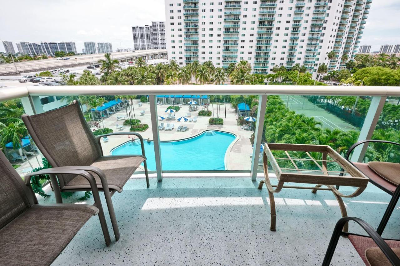 Miami Beach Collins Ave Apartments Free Parking 서니아일스비치 외부 사진