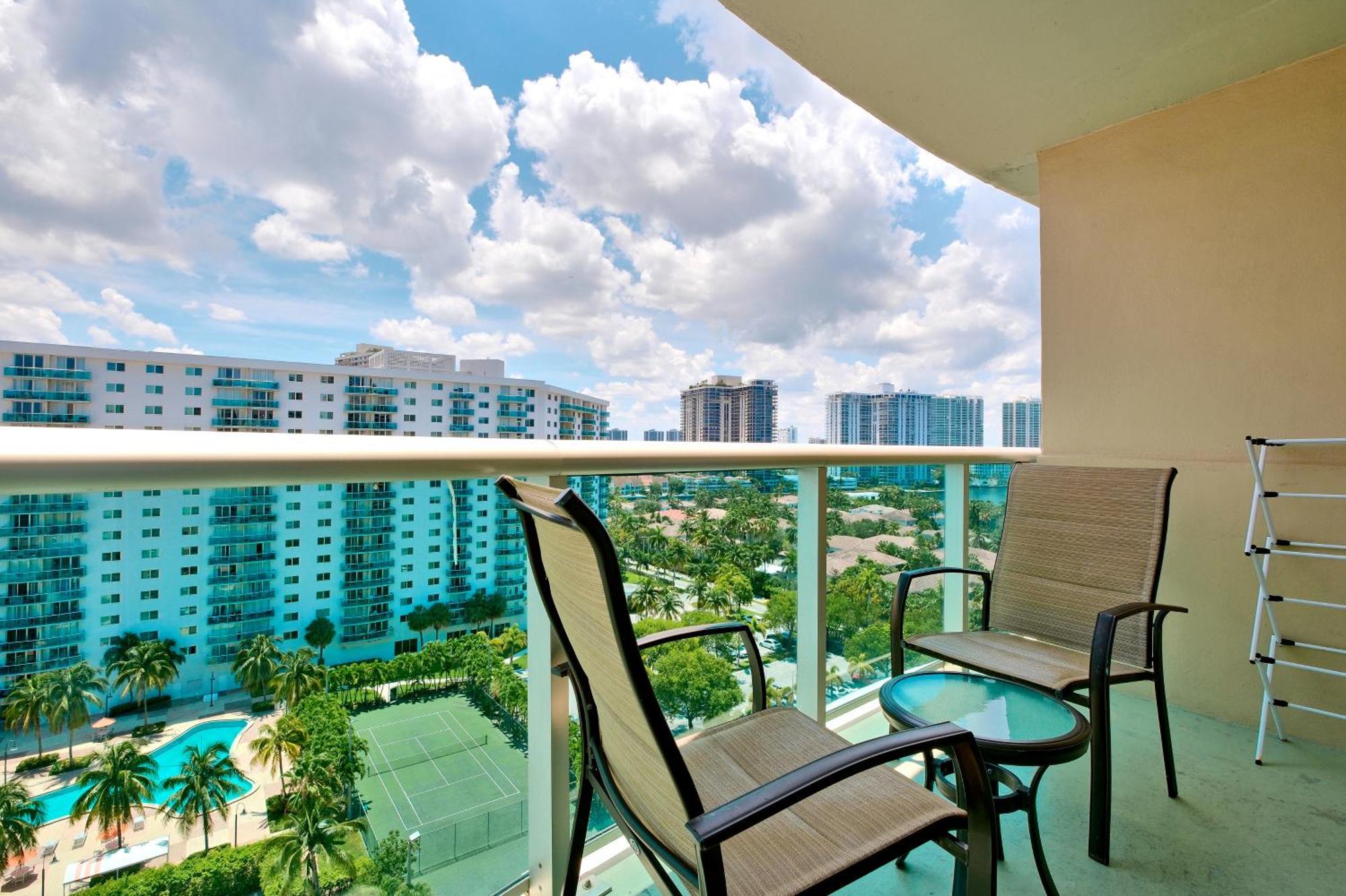 Miami Beach Collins Ave Apartments Free Parking 서니아일스비치 객실 사진