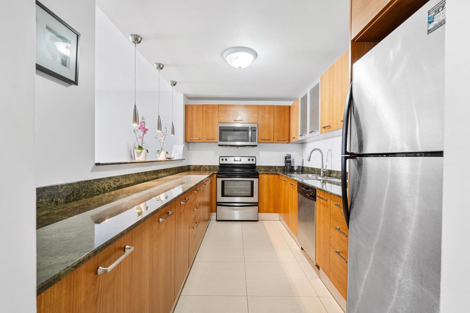 Miami Beach Collins Ave Apartments Free Parking 서니아일스비치 외부 사진