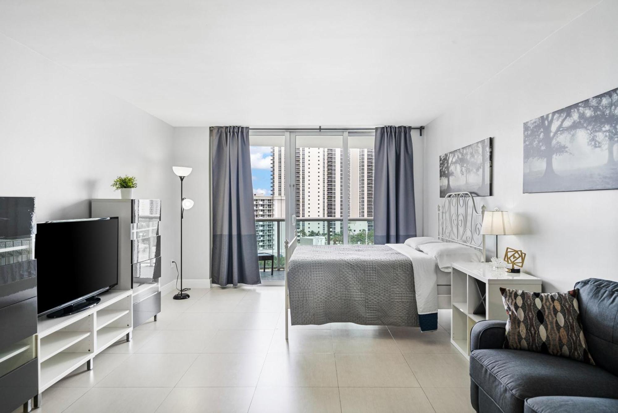 Miami Beach Collins Ave Apartments Free Parking 서니아일스비치 외부 사진
