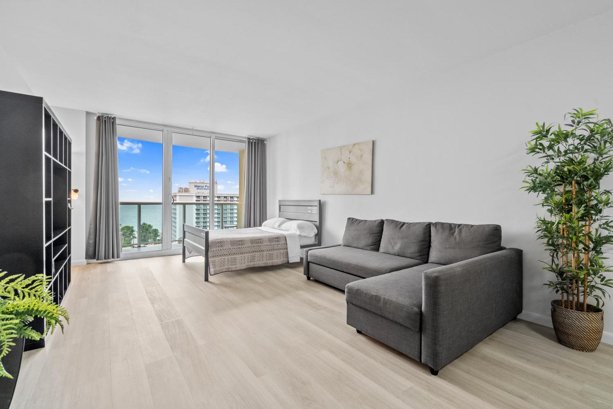 Miami Beach Collins Ave Apartments Free Parking 서니아일스비치 외부 사진