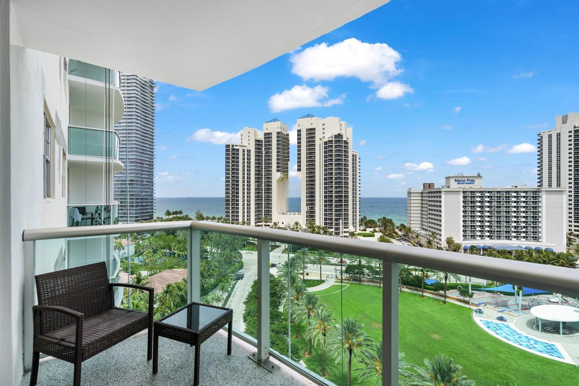 Miami Beach Collins Ave Apartments Free Parking 서니아일스비치 외부 사진